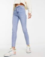 Bershka high waist ankle length skinny jean in light blue - Image 3