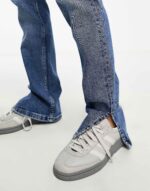 Bershka high waisted bootcut jeans in dark wash blue - Image 4