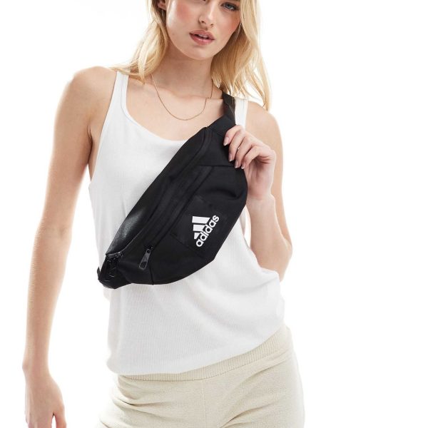 ESSENTIALS WAIST BAG in Black