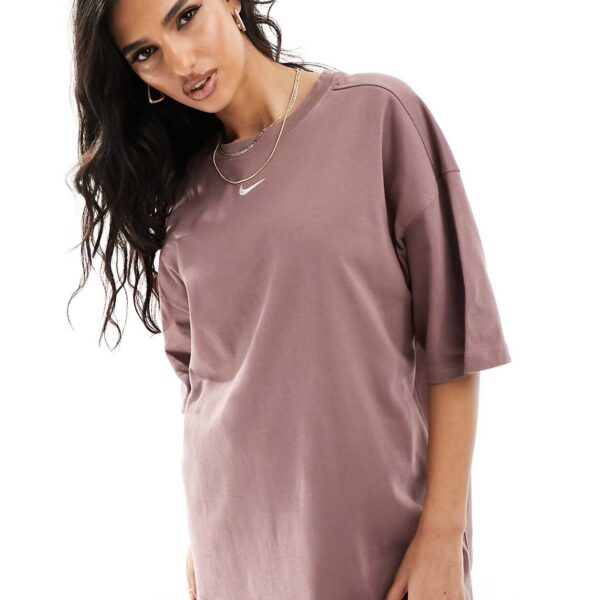 Essential swoosh t-shirt in purple