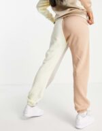 Nike Metallic Swoosh colour block joggers in cream and grey neutrals - Image 3