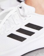 Running Runfalcon 3.0 trainers in white - Image 3