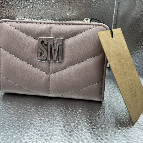 Steve Madden Logo Wallet