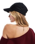 Trefoil Baseball cap in Black - Image 3