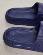 Adidas Originals adilette 22 slides in navy - Image 2