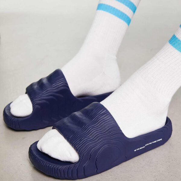 Adidas Originals adilette 22 slides in navy