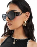 round sunglasses in Black - Image 3