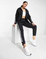 Sportswear future icons 3 stripes hoodie in black - Image 3