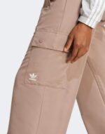 Logo woven cargo pants in trace brown - Image 2