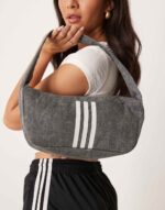 Logo shoulder bag in grey - Image 2