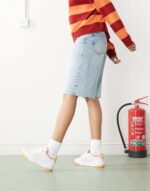 Chunky leather sneakers in white and orange - Image 5
