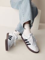 VL Court Sneakers